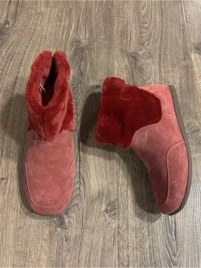 Vionic Maizie Wmns 8.5 Port Suede Faux Fur Burgundy Cuff Pull On Ankle Boots